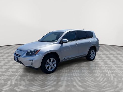 Used 2012 Toyota RAV4 EV FWD image 3