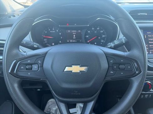 Used 2021 Chevrolet TrailBlazer LT AWD/4WD image 21