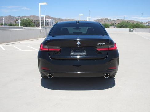 Used 2024 BMW 330i Sedan w/ Premium Package RWD image 7