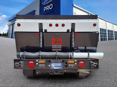 New 2024 Ford F250 XL image 23