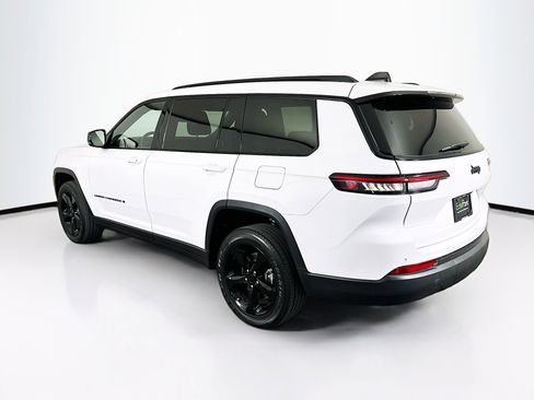 Used 2023 Jeep Grand Cherokee L Laredo image 5