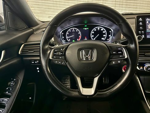 Used 2018 Honda Accord Sport image 14