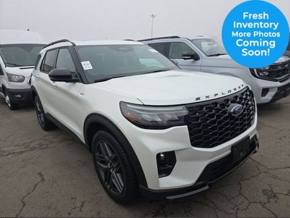 Used 2025 Ford Explorer ST-Line w/ Premium Package