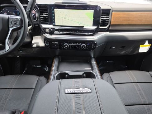 New 2026 Chevrolet Silverado 2500 High Country w/ Midnight Edition AWD/4WD image 17