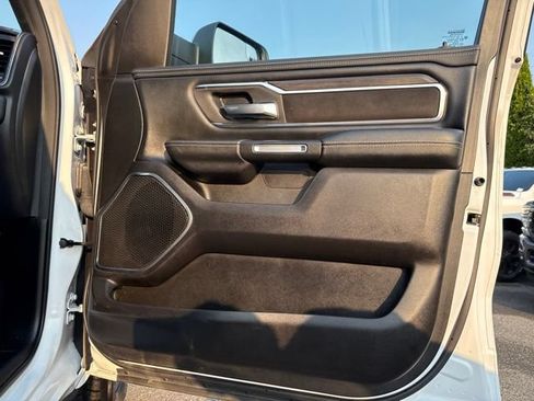Used 2025 RAM 1500 Laramie AWD/4WD image 12