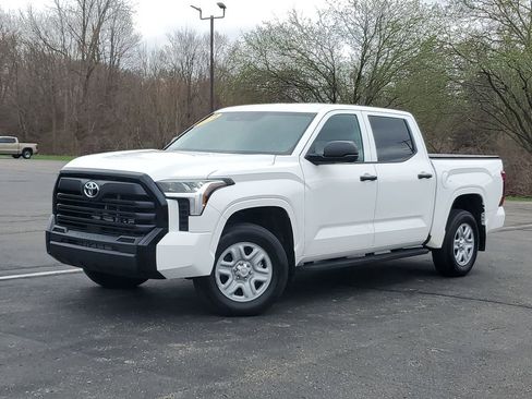Used 2024 Toyota Tundra SR image 25
