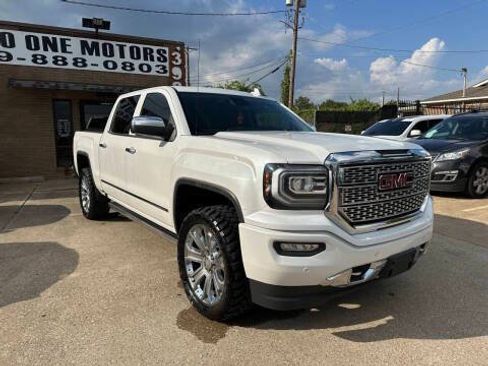 Used 2018 GMC Sierra 1500 Denali w/ Denali Ultimate Package AWD/4WD image 4