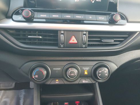 Used 2024 Kia Forte LXS image 22