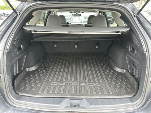 Used 2023 Subaru Outback Premium AWD/4WD image 17