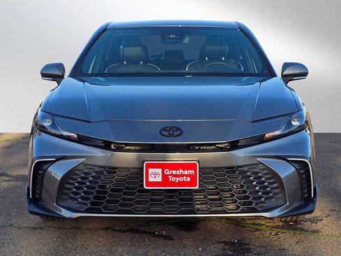 Certified 2025 Toyota Camry SE image 9