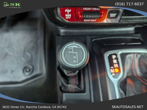 Used 2018 Jeep Wrangler Unlimited Rubicon AWD/4WD image 27