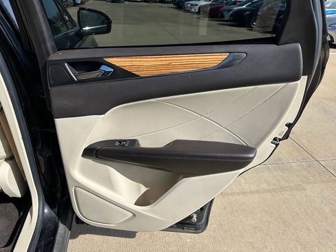 Used 2016 Lincoln MKC Select w/ Select Plus Package image 32