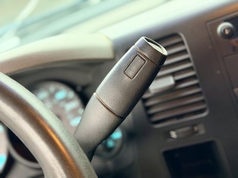 Used 2009 GMC Sierra 1500 W/T image 7