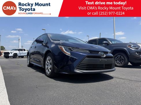 Used 2023 Toyota Corolla LE FWD image 1