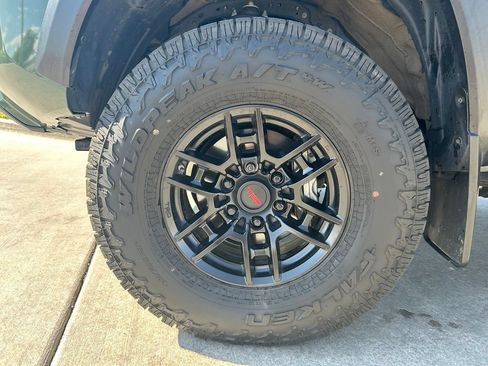 Used 2020 Toyota Tacoma TRD Pro AWD/4WD image 31