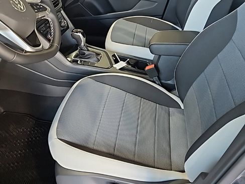 New 2026 Volkswagen Taos S image 27