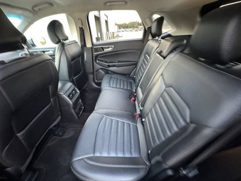 Used 2016 Ford Edge SEL w/ Equipment Group 201A FWD image 30