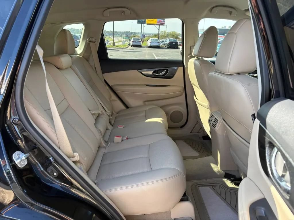 Used 2014 Nissan Rogue SL AWD/4WD image 19