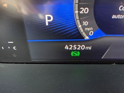 Used 2024 Volkswagen Taos S image 25