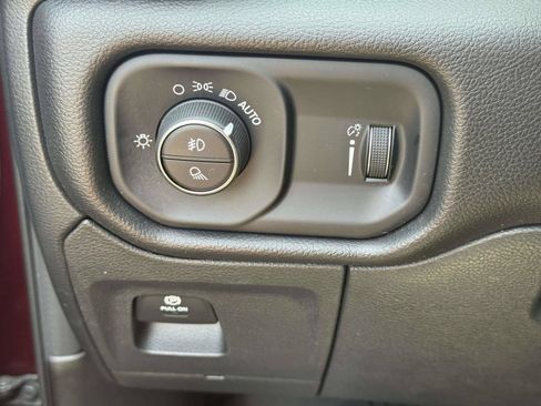 Used 2024 RAM 1500 Big Horn AWD/4WD image 19