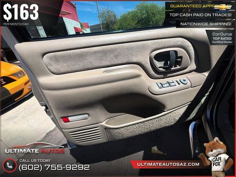 Used 1999 Chevrolet Suburban 2500 w/ Preferred Equipment Group 3 AWD/4WD image 10
