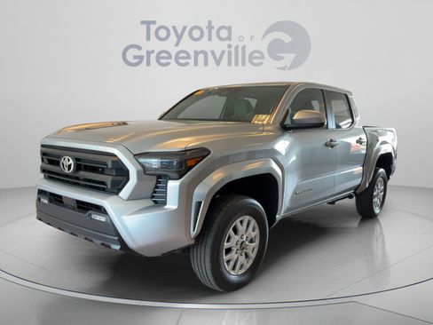 Used 2025 Toyota Tacoma SR5 RWD image 1