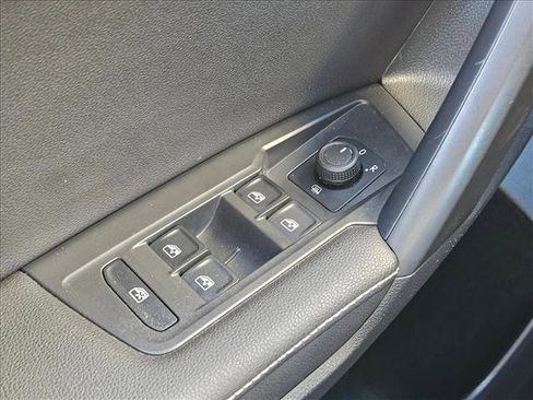Used 2022 Volkswagen Tiguan S FWD image 10