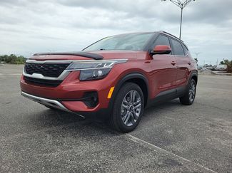 Used 2022 Kia Seltos S FWD video 2