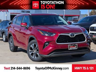 Used 2023 Toyota Highlander XLE