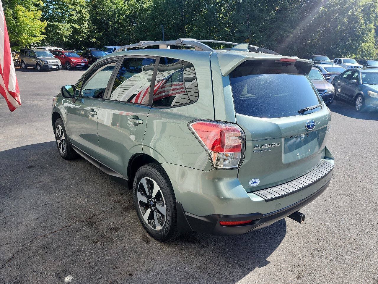 Used 2017 Subaru Forester 2.5i Premium w/ All-Weather Package AWD/4WD image 7