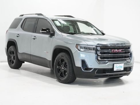 Used 2023 GMC Acadia AT4 image 4