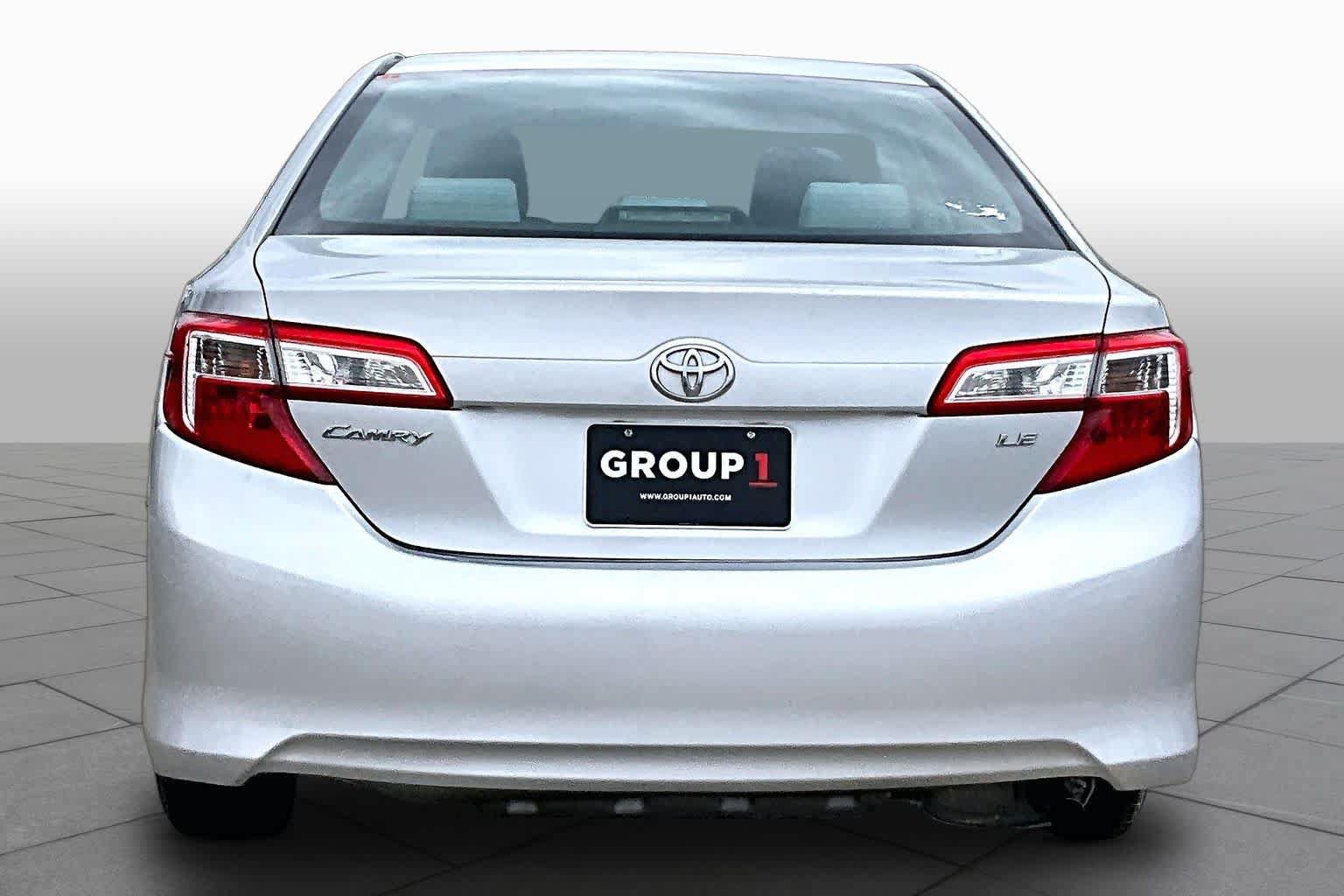 Used 2012 Toyota Camry LE FWD image 4