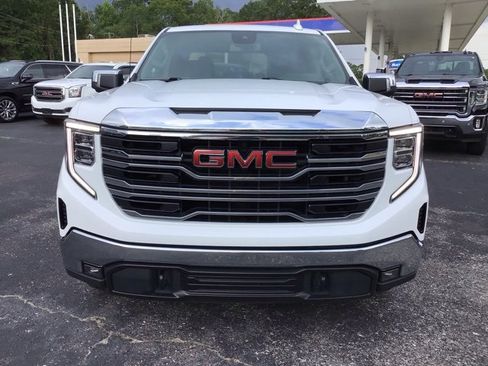 Used 2024 GMC Sierra 1500 SLT image 10