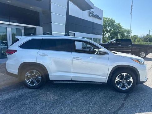 Used 2018 Toyota Highlander Limited Platinum AWD/4WD image 8