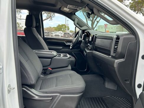 Used 2025 Chevrolet Silverado 2500 LT w/ Convenience Package image 46