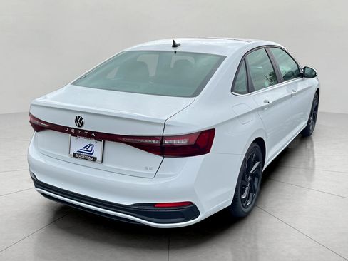 New 2025 Volkswagen Jetta SE image 7