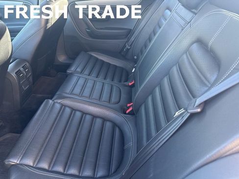 Used 2014 Volkswagen CC R-Line image 3