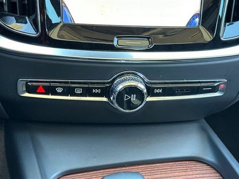 Certified 2025 Volvo S60 B5 Plus FWD image 21