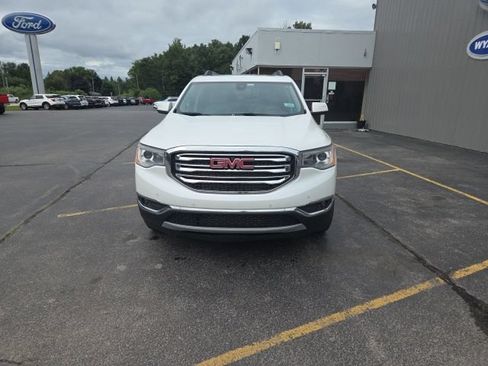 Used 2019 GMC Acadia SLT AWD/4WD image 9