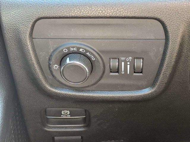 Used 2023 Jeep Grand Cherokee Altitude RWD image 27