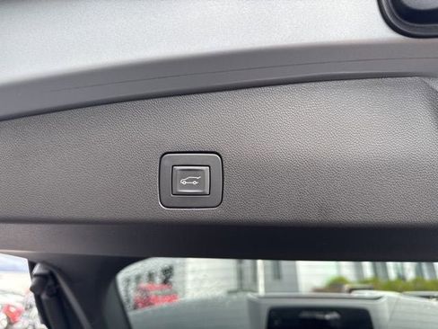 Used 2023 Buick Encore GX Essence w/ Advanced Technology Package AWD/4WD image 22