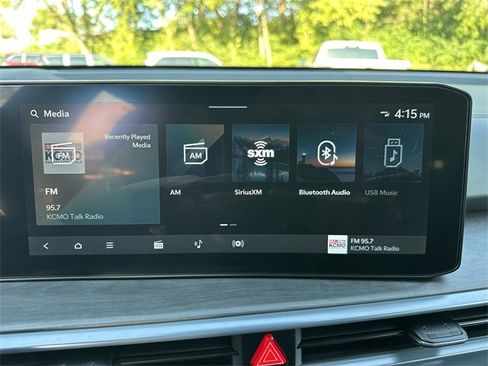 Used 2024 Kia Sorento SX Prestige w/ Sage Leather Package image 30