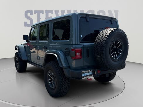 Used 2025 Jeep Wrangler Unlimited Rubicon AWD/4WD image 5
