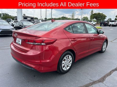 Used 2017 Hyundai Elantra SE FWD image 15