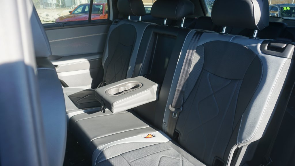New 2027 Volkswagen Atlas SEL R-Line AWD/4WD image 13