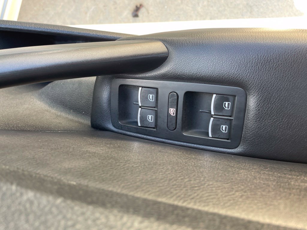 Used 2014 Volkswagen Passat TDI SEL Premium FWD image 17