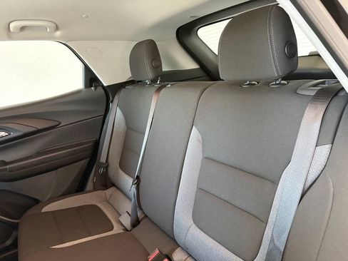 Used 2024 Chevrolet TrailBlazer LT w/ LT Cold Weather Package AWD/4WD image 31
