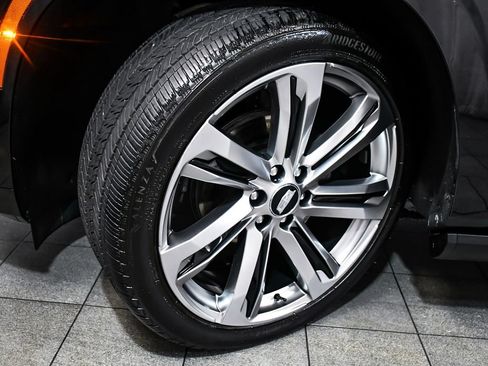 Used 2025 Cadillac Escalade ESV Sport Platinum AWD/4WD image 7