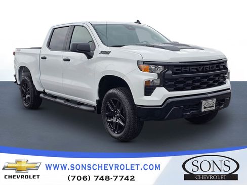 New 2026 Chevrolet Silverado 1500 Custom Trail Boss w/ Turbomax Blackout Package image 3