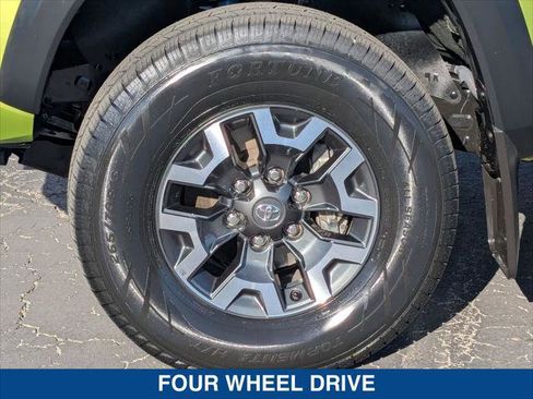 Used 2023 Toyota Tacoma TRD Off-Road image 9